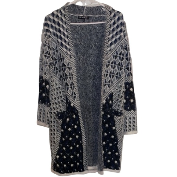 🌹Piccadilly Fuzzy Black Warm Sweater - Picture 1 of 11